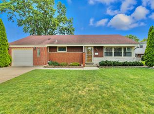 7215 Lyons St, Morton Grove, IL 60053