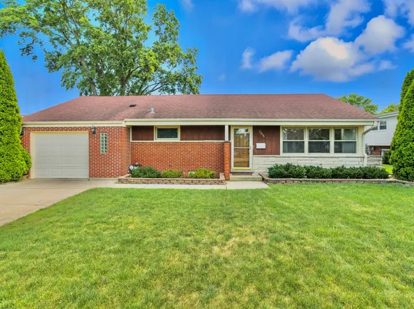 7215 Lyons St, Morton Grove, IL 60053