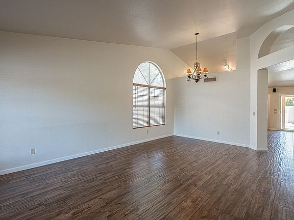 5th image of 2127 E Cathedral Rock Dr