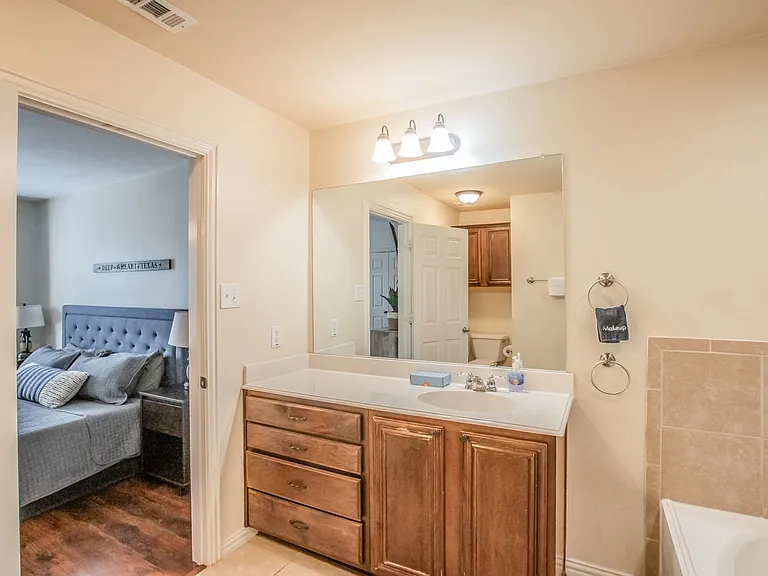 6801 Sandshell Blvd — Photo 16