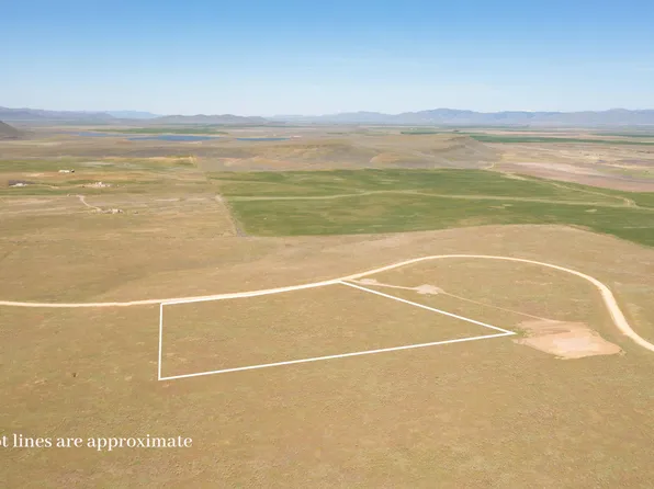 3 Redtail Ln, Fairfield, ID 83327