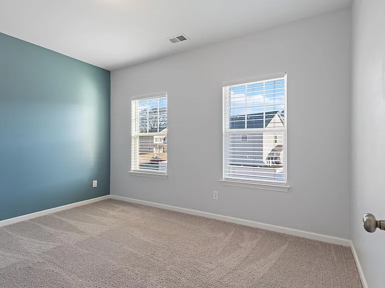 307 Stonewall Dr — Photo 24