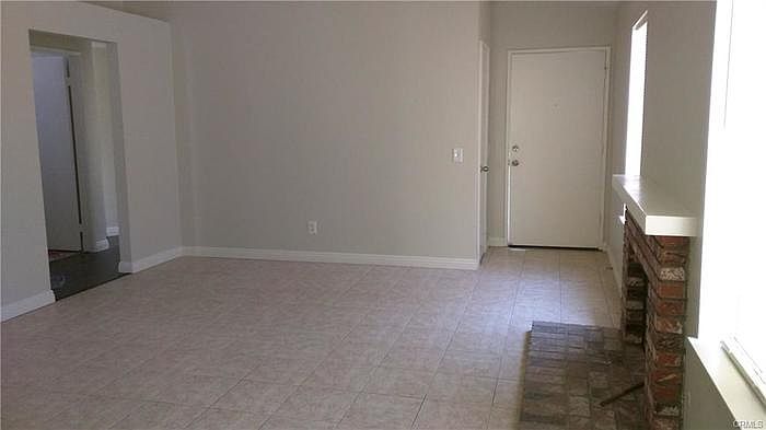 2nd image of 825 Cisco St
