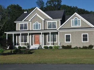 74 Kickemuit Ct, Swansea, MA 02777