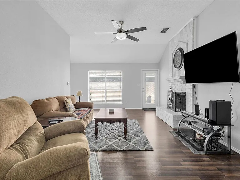 7520 Arbor Hill Dr — Photo 8