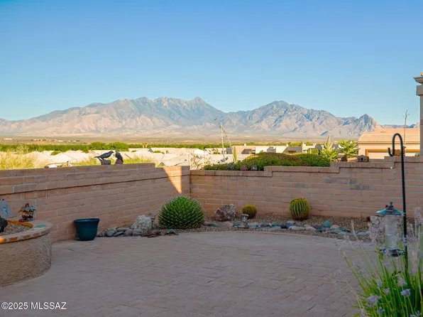 2447 S Cliff Dr, Green Valley, AZ 85614