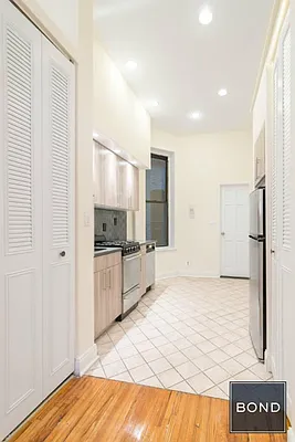 Rented by Bond New York | media 4