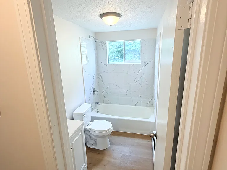 290 Washington St #4 — Photo 12