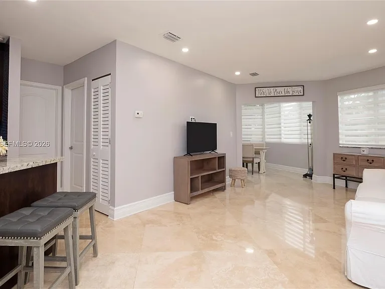 1723 NE Miami Gardens Dr #235 — Photo 5