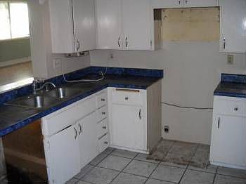 3rd image of 155 Noeline Ct