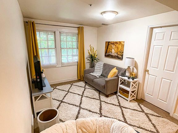 2nd image of 15738 Cherry Blossom Ln