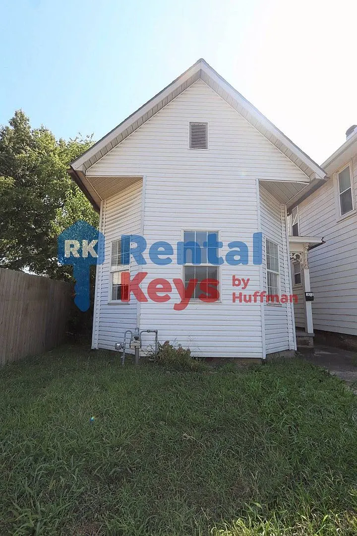 Two Bedroom House — Photo 3