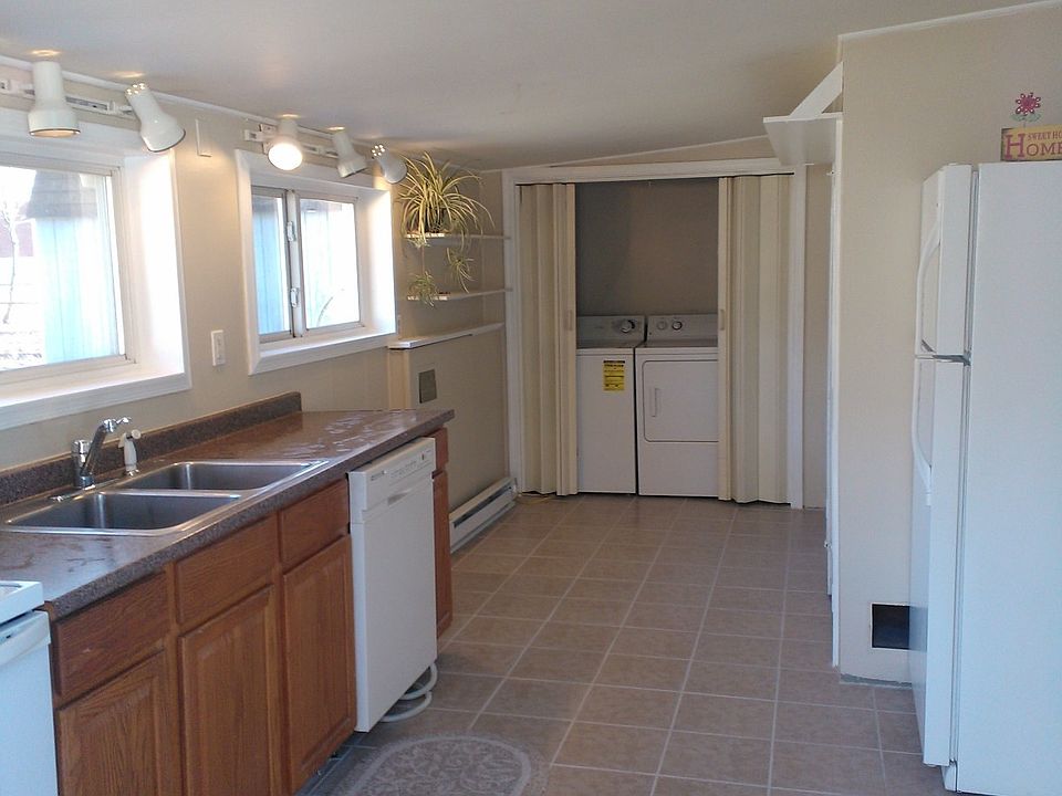 Kitchen and laundry