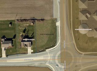 1028 W McKenzie Rd, Greenfield, IN 46140