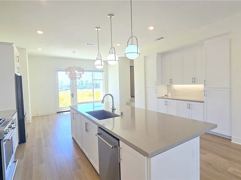 2245 Skylar Pl — Photo 9