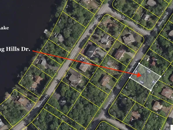 403 Rolling Hills Dr #403, Tobyhanna, PA 18466