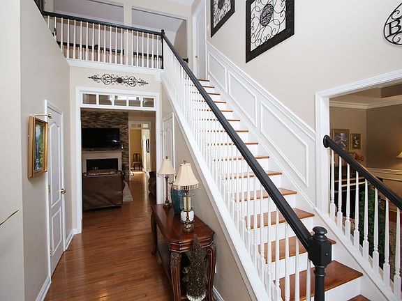 5th image of 208 Emilie Ln