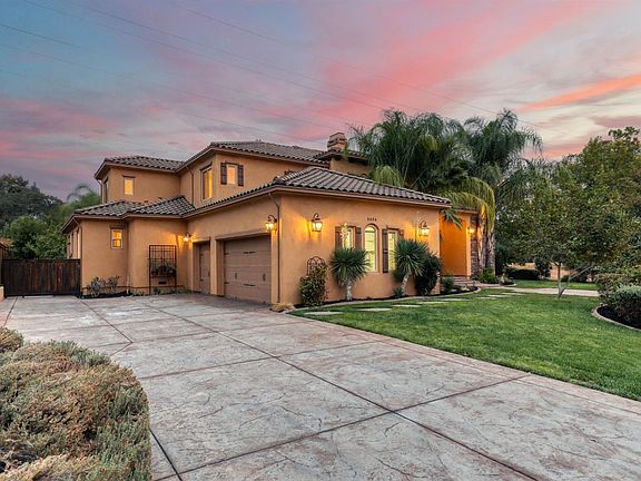 3rd image of 8604 Ashbury Ct