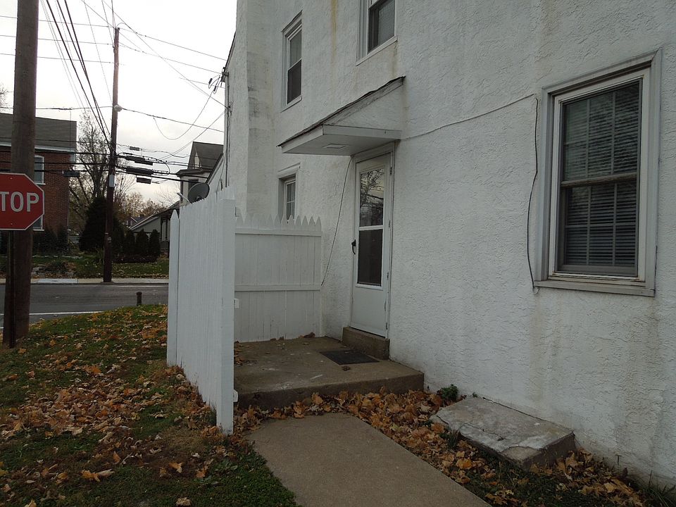 2nd image of 511 S Main St #A