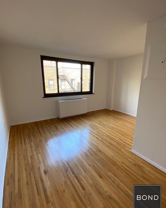 1st image of 207 E 27th St APT 6D
