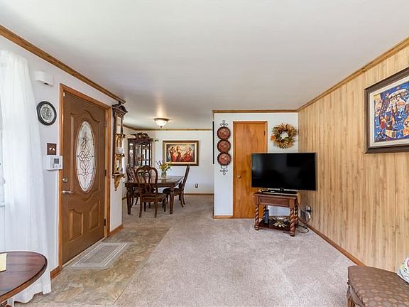 3rd image of 118 Bon Aire Dr