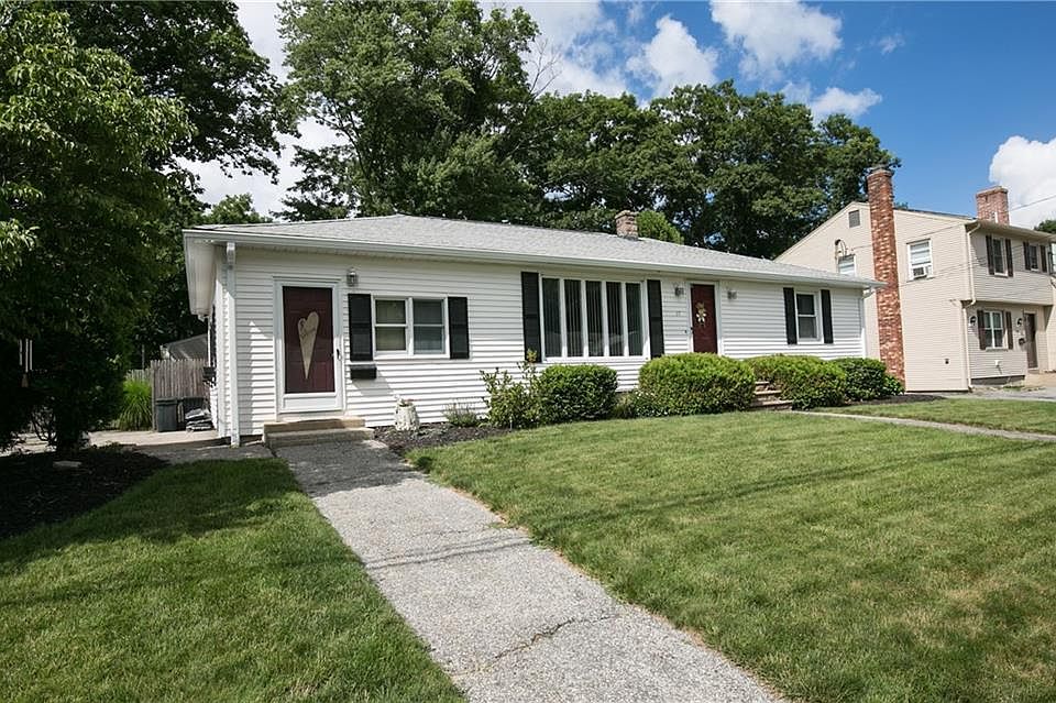 1st image of 17 Stella Dr