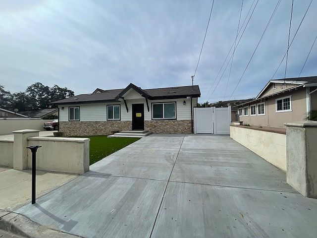 1st image of 716 Encino Pl #A