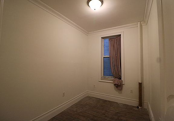 2nd image of 136 W 28th St APT 18E