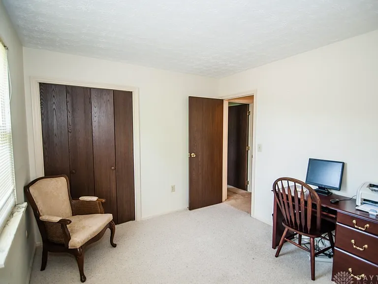 9026 S Normandy Ln — Photo 5