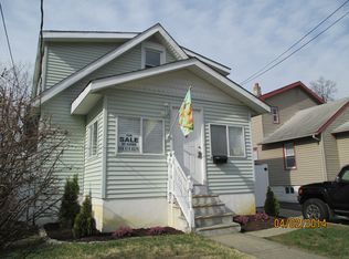 213 W 5th Ave, Runnemede, NJ 08078