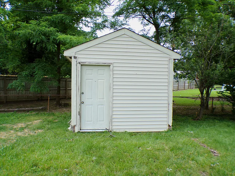 6672 Bartlett Rd — Photo 24