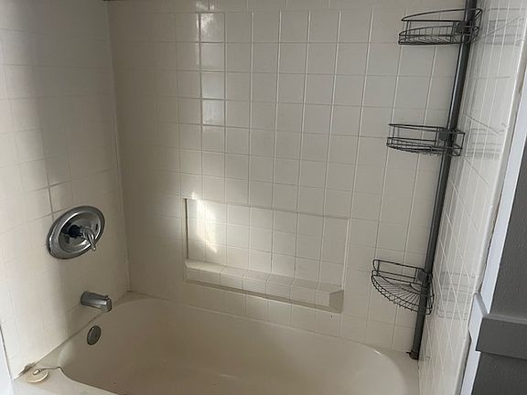 2nd image of 1619 4th St S