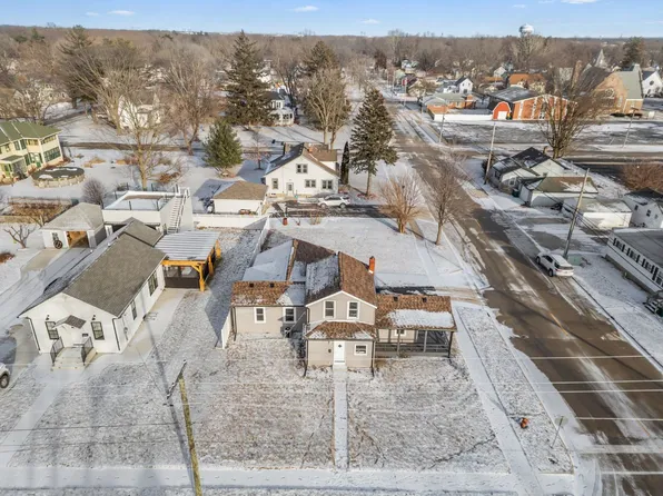 302 N Center St, Plano, IL 60545