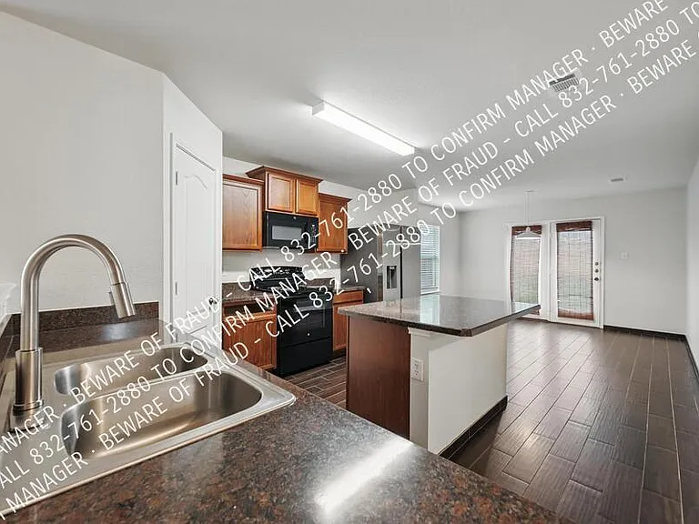 1403 Grand Canyon Ct — Photo 9