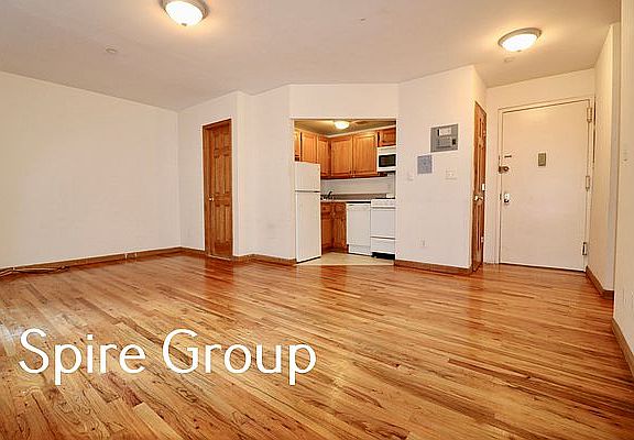 2nd image of 646 10th Ave APT 2C