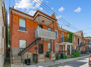 5 Clinton Pl, Toronto, ON M6G 1J8