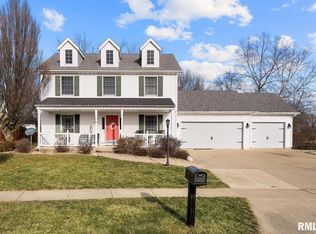 1901 Fieldstone, Washington, IL 61571