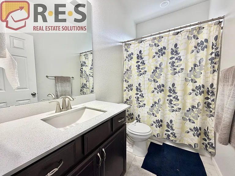 11417 Crater Lake St — Photo 14