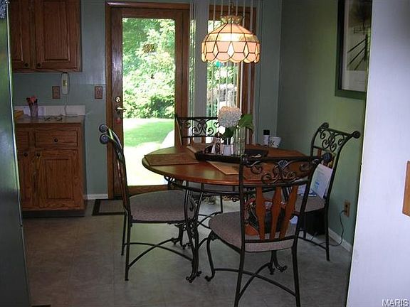 3rd image of 2485 Dordogne Dr