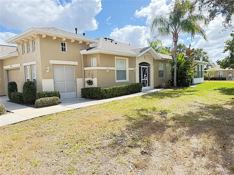 2052 Inverness Greens Dr — Photo 2