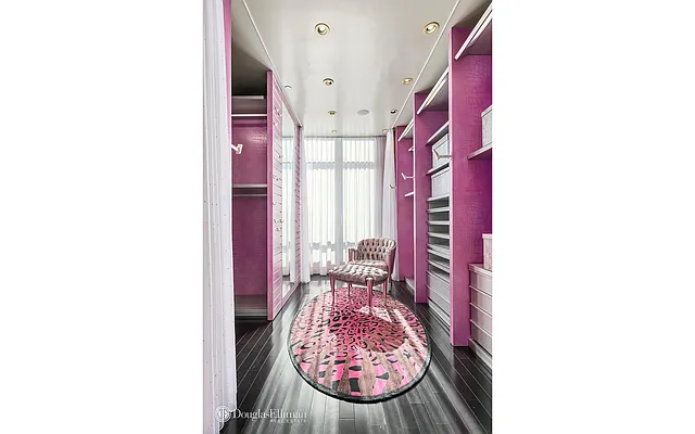 Sold by Douglas Elliman | media 25