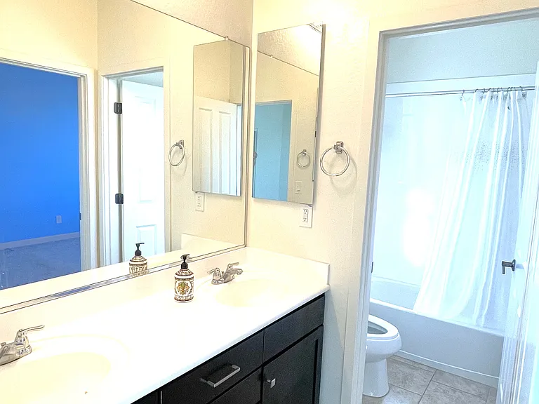 J & J full bath