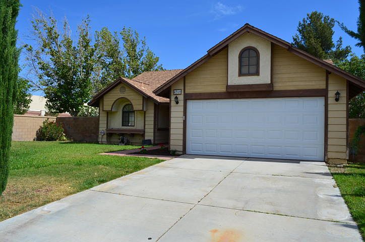 1st image of 4360 Adobe Dr