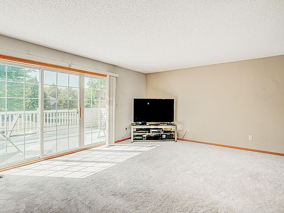 4th image of 408 Gironde Ct