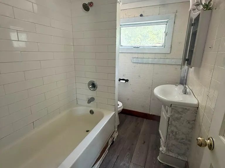 430 N Main St — Photo 7