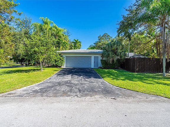 3rd image of 7460 SW 164th St