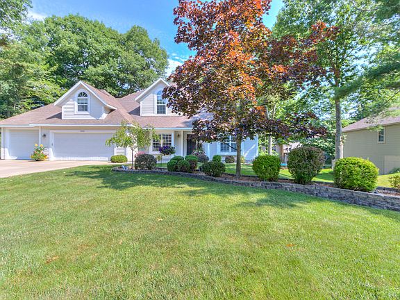 5th image of 2342 N Hilltop Dr