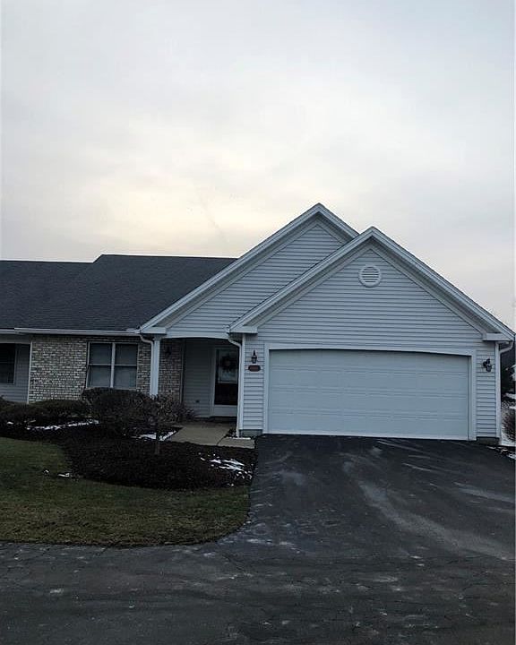 1st image of 806 Woodfield Ct #806