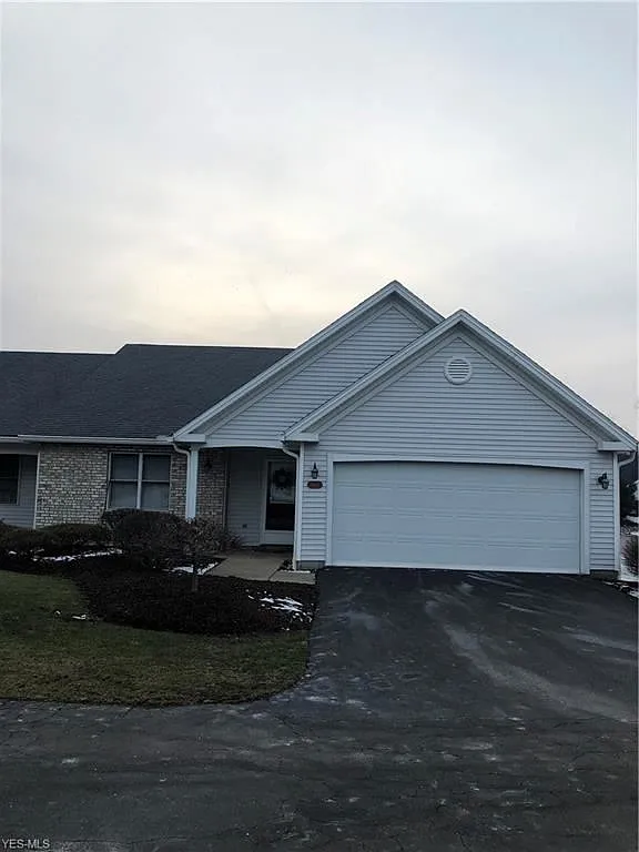 806 Woodfield Ct #806 photo 1