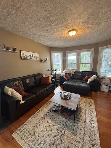 43 Whitman Ave #1 Photo 1